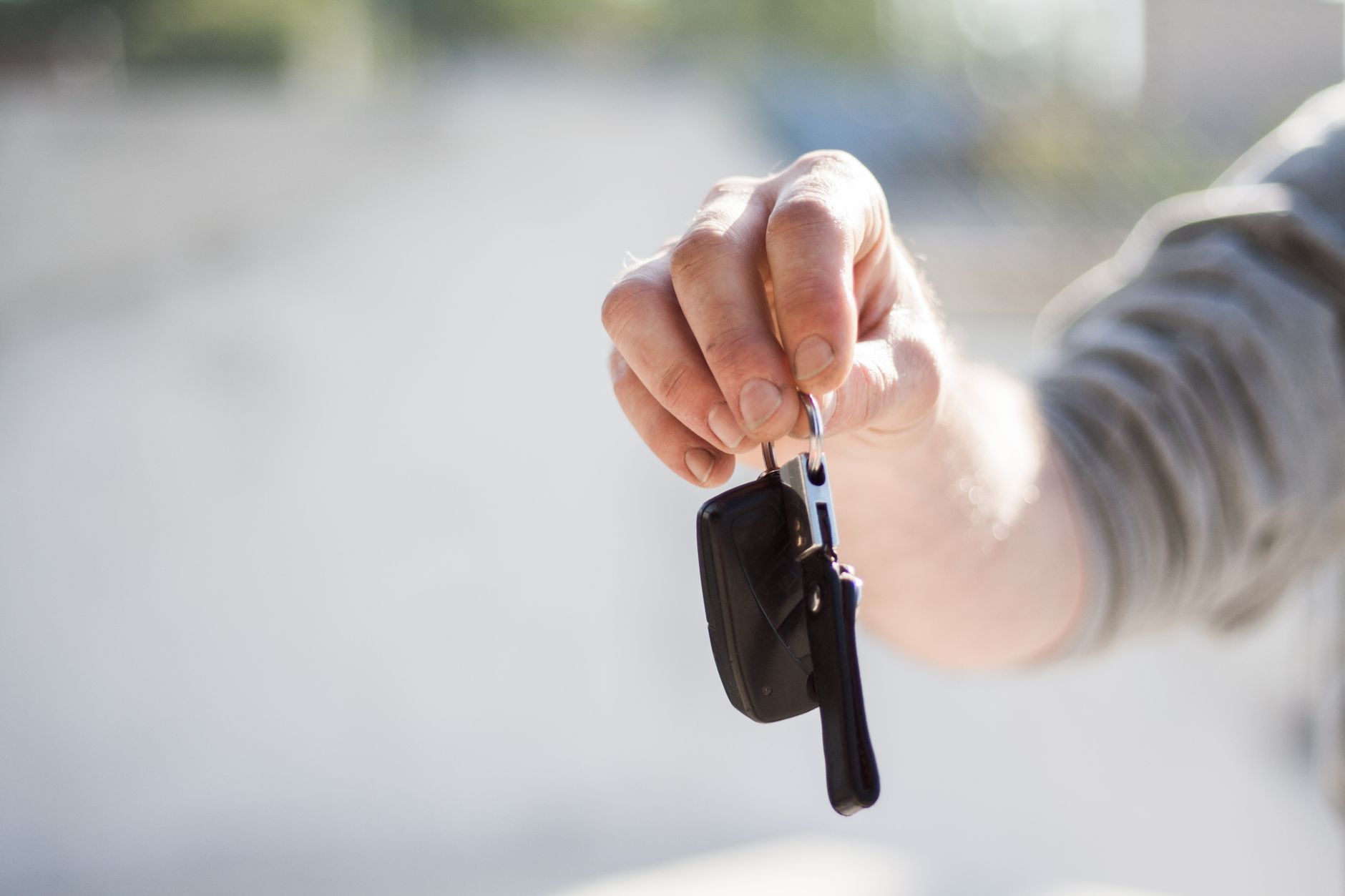 Autosleutels: rijles vanaf 16,5 jaar